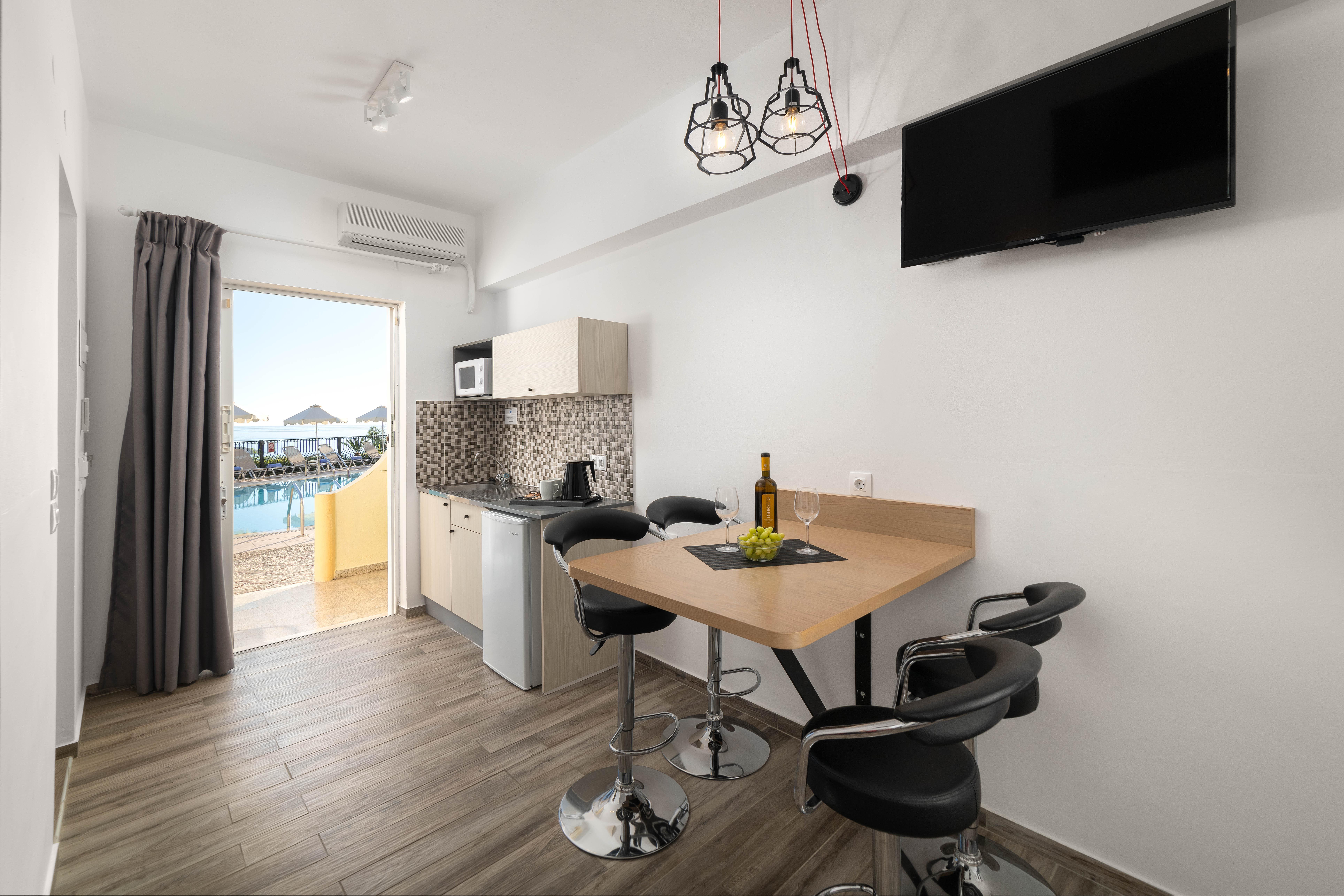 Pefkos View Suites & Maisonette Pefki  ภายนอก รูปภาพ